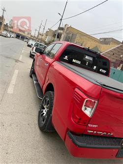 نيسان تيتان